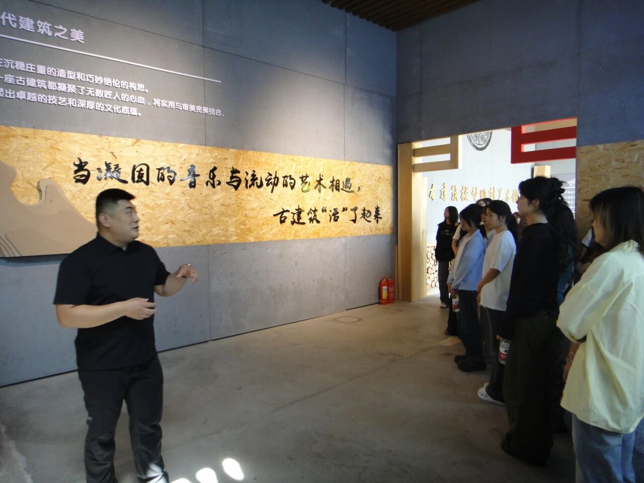 afafb5580321304d9a8bdafccc75852c.jpg